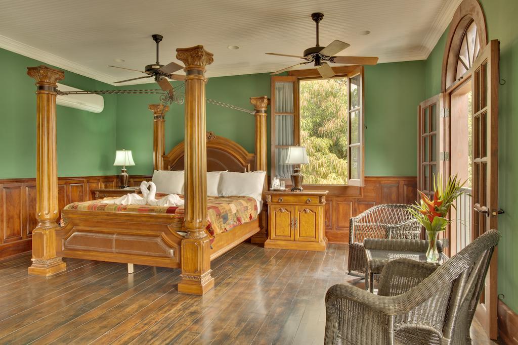 Mahogany Hall Luxury Boutique Resort San Ignacio Esterno foto