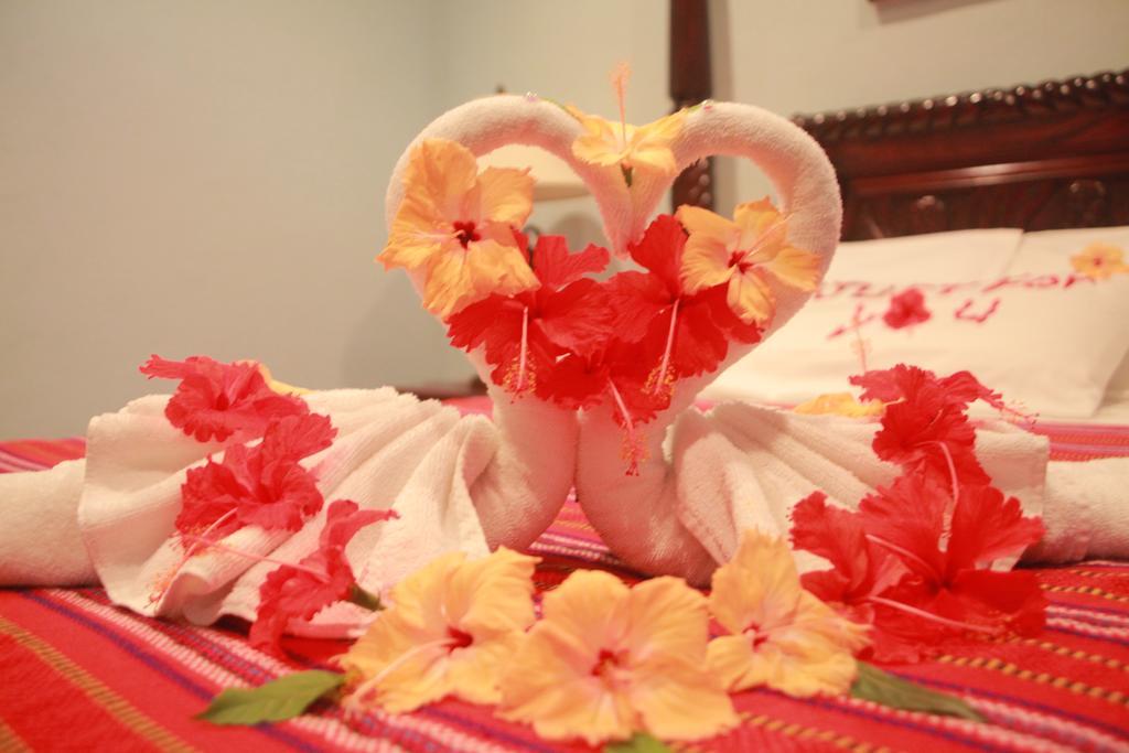 Mahogany Hall Luxury Boutique Resort San Ignacio Esterno foto